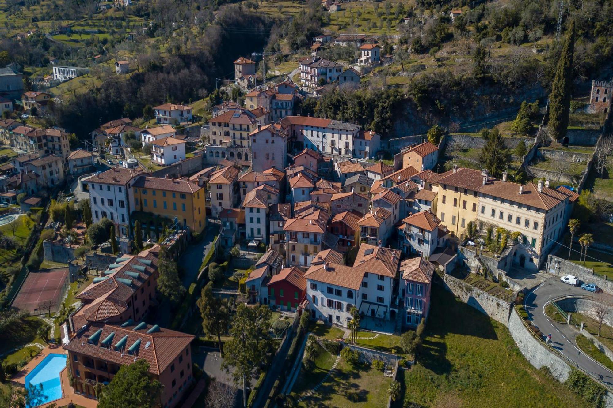 Mezzegra Appartamento Le Ere Buitenkant foto